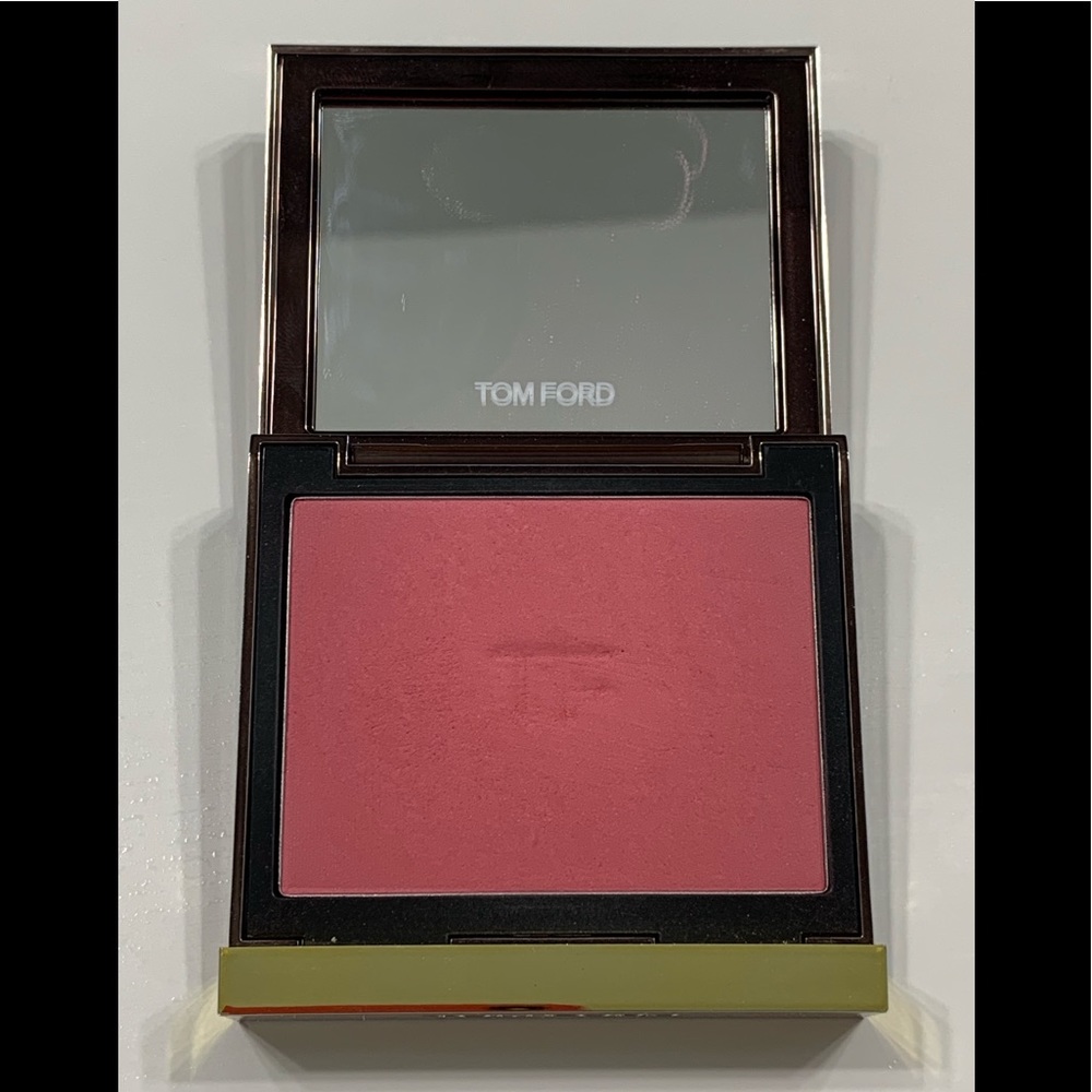 Gently used Tom Ford blush - Wicked